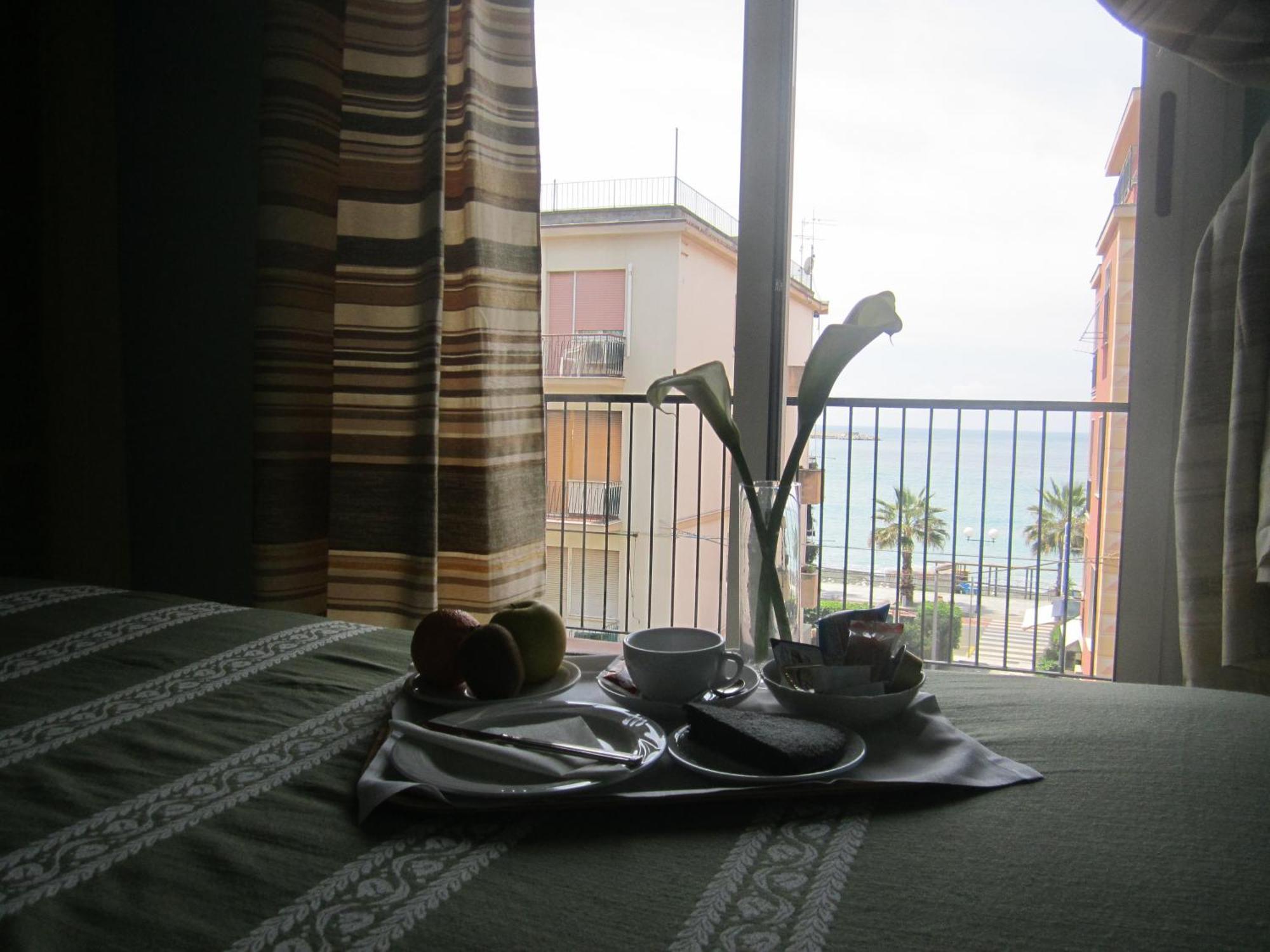 Hotel Elisabetta Σέστρι Λεβάντε Εξωτερικό φωτογραφία